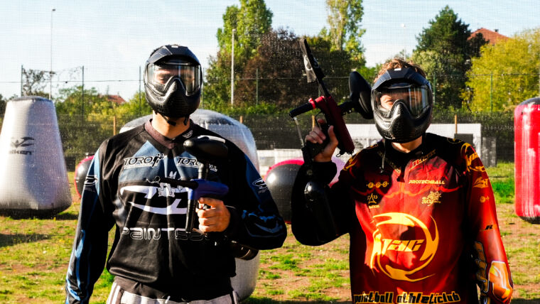 COMMENT JOUER EN ÉQUIPE AU PAINTBALL